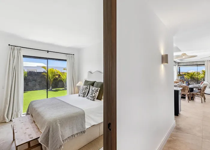 Macaronesian * بلايا بلانكا